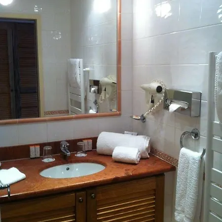 Le Baou Hotel 4*